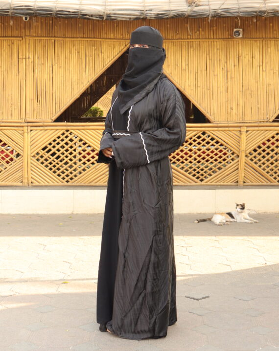 Jacket lace Abaya - Image 2