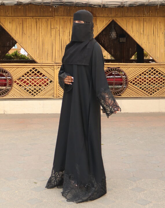 Maxi Zoom Abaya - Image 4