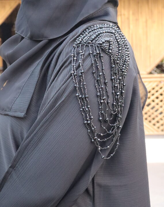 Maxi Brooch Abaya - Image 4